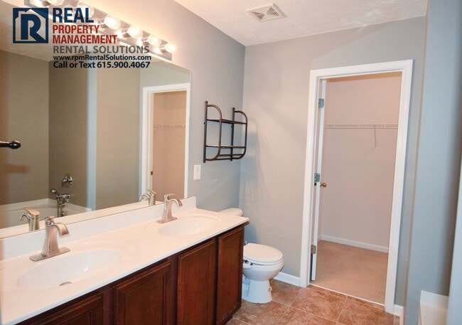 Building Photo - Fantastic 3BR townhome in Nippers Corner w/ attached garage!