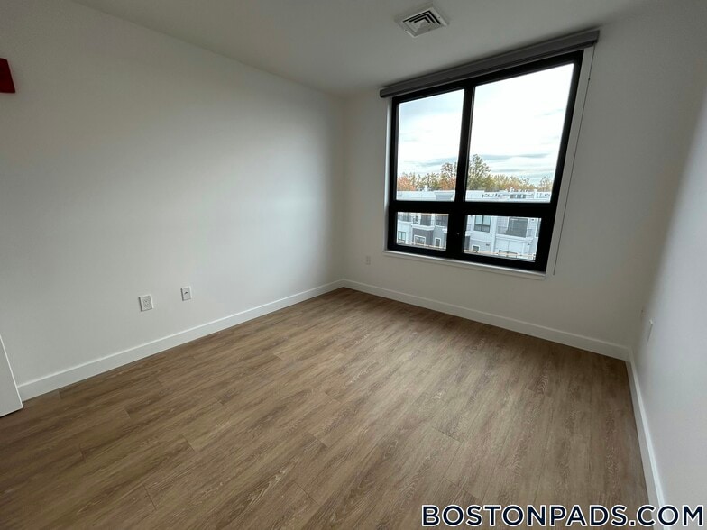 Building Photo - 199 Gardner St