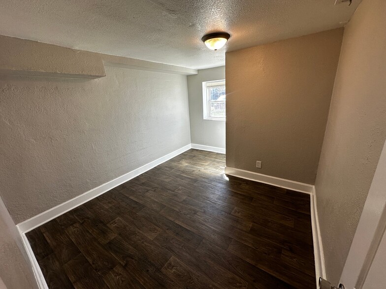 Building Photo - 4065 S Bannock St