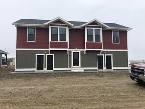 Building Photo - 6002 Farmstead Ave