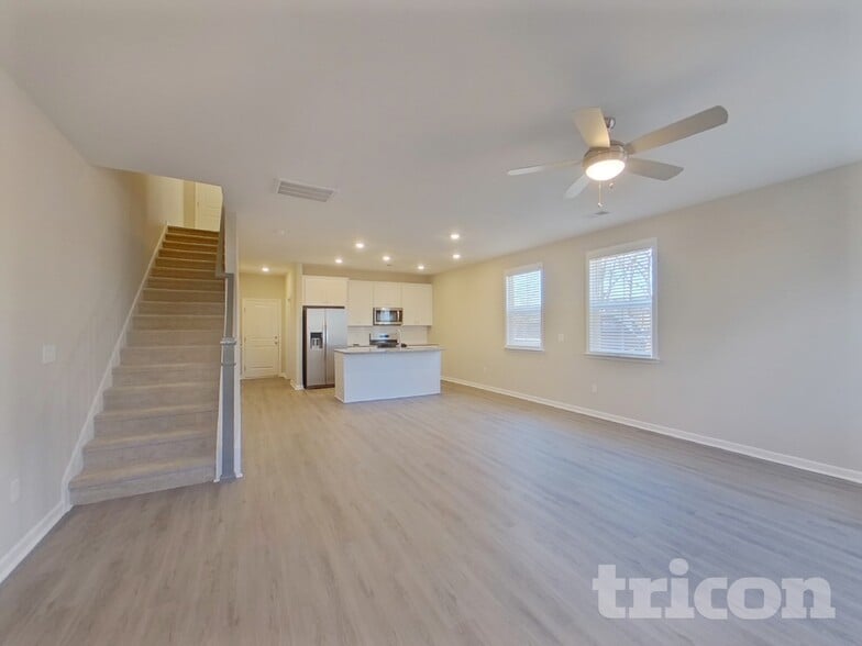 Building Photo - 2 Beautyberry St