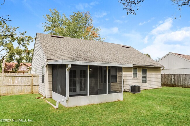 Building Photo - 3854 English Colony Dr S