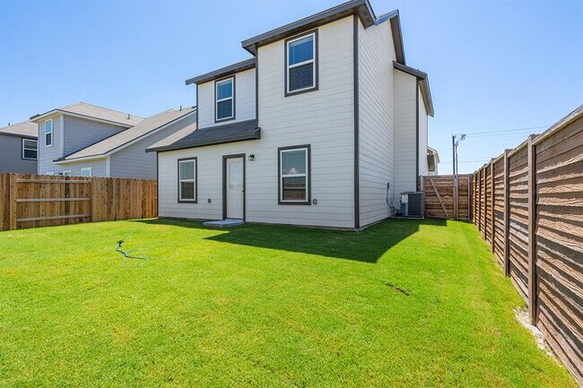 Building Photo - 317 Carmel Cyn Trl