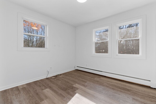 Building Photo - 475 Parum Rd