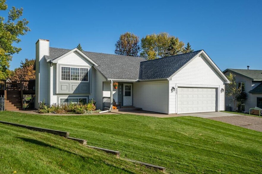 Primary Photo - 2432 Henslow Ct N