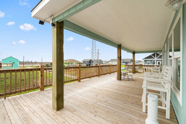 Building Photo - 1062 Cedar Ln