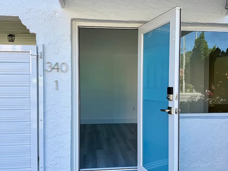 Building Photo - 340 NE 125th St