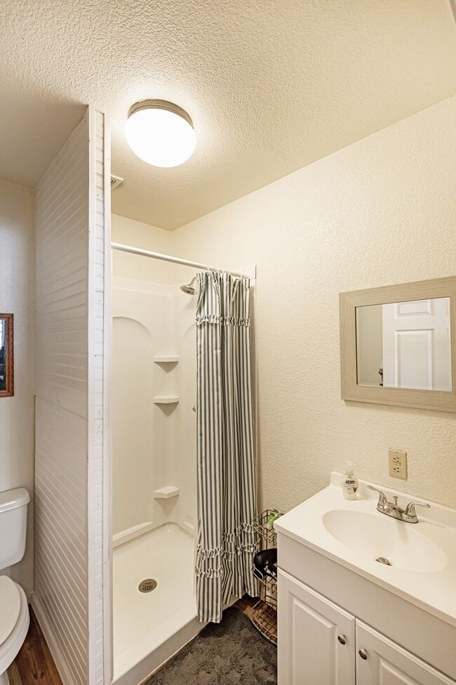 Building Photo - 62 Curlew Pl