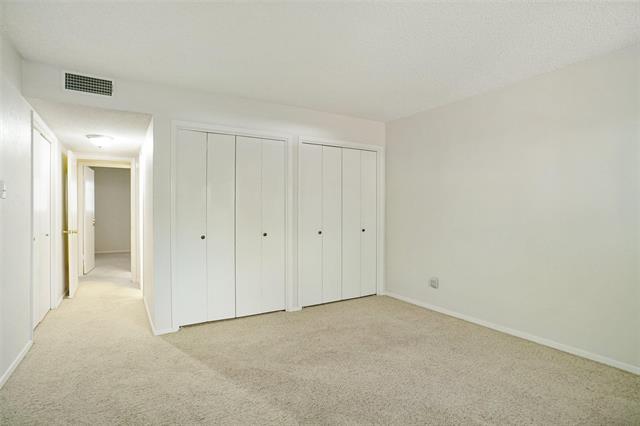 Building Photo - 4920 Byers Ave
