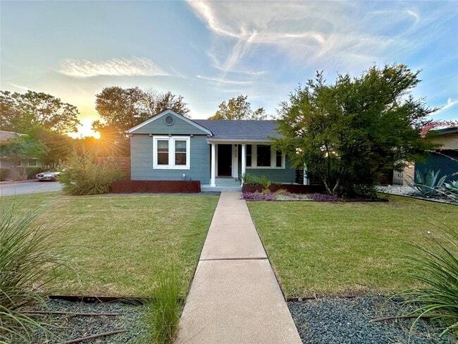 Primary Photo - 4700 Sinclair Ave