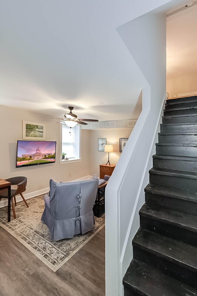 Building Photo - 612 Shelby St