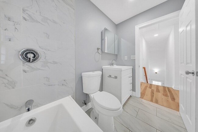 Building Photo - 11 Willet St