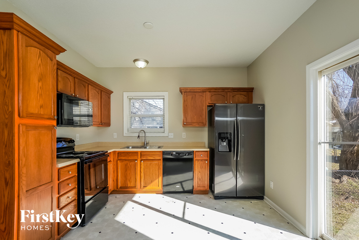 Building Photo - 623 Rocky Meadow Dr