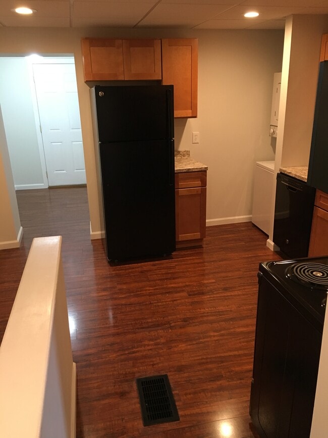 Building Photo - 328 Washington Ave