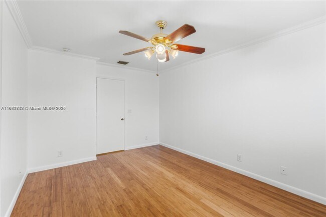 Building Photo - 1162 SW 44th Ave