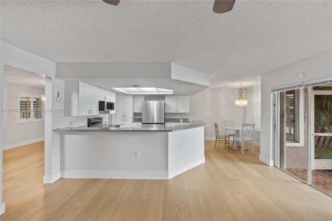 Building Photo - 237 NW 100th Ave