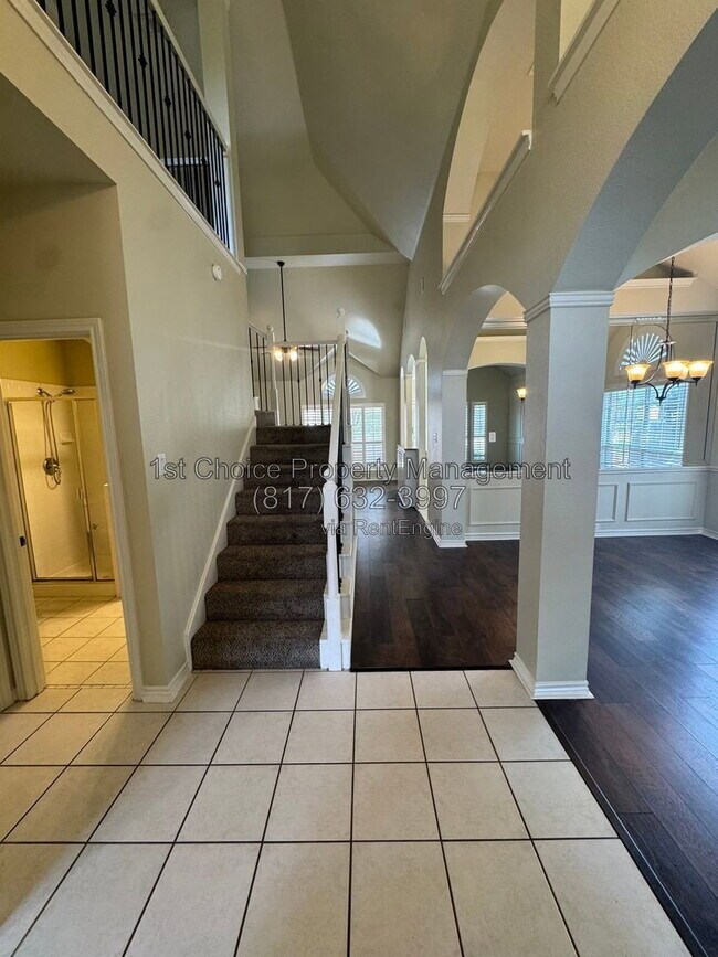 Building Photo - 3006 Upland Dr