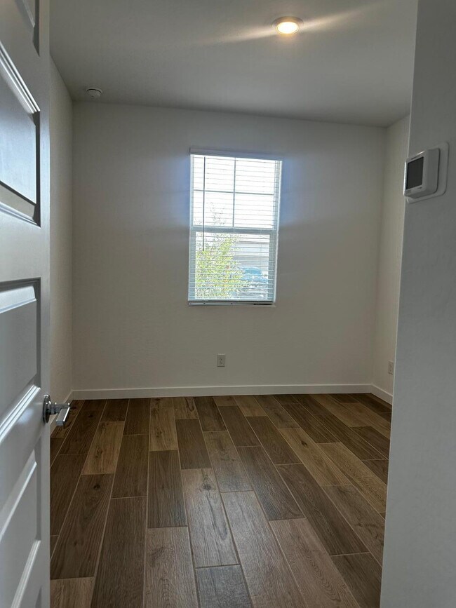 Building Photo - 3269 E Baler Dr