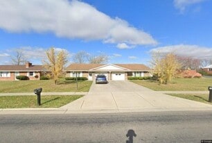 Building Photo - 1486 Edgewood Dr