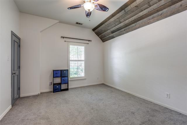 Building Photo - 4684 Old Pond Dr
