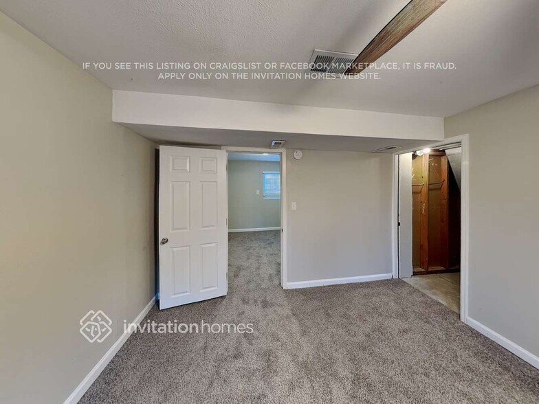 Building Photo - 8107 Lafayette St