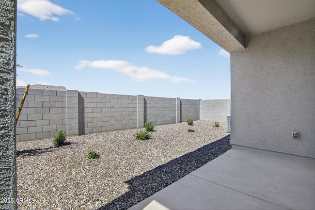 Building Photo - 9284 S Mara Dr