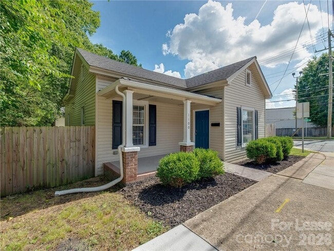 Building Photo - 1100 Pegram St