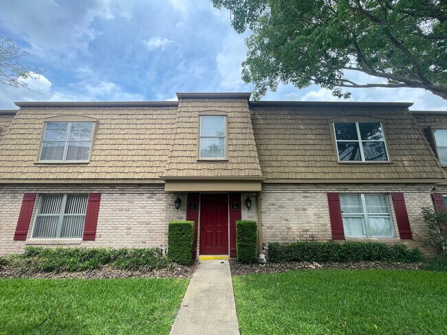 Primary Photo - GREAT ONE BEDROOM CONDO IN WINTER PARK!
