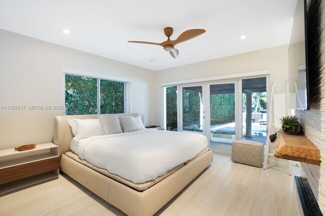 Building Photo - 7910 Hawthorne Ave