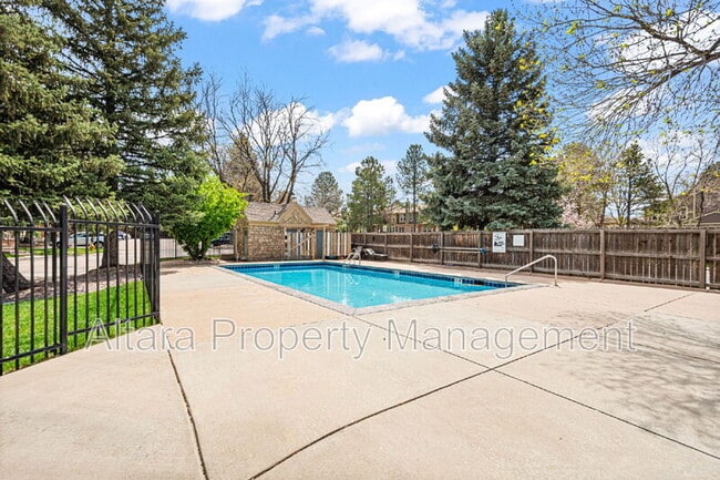 Building Photo - 2578 E Nichols Cir