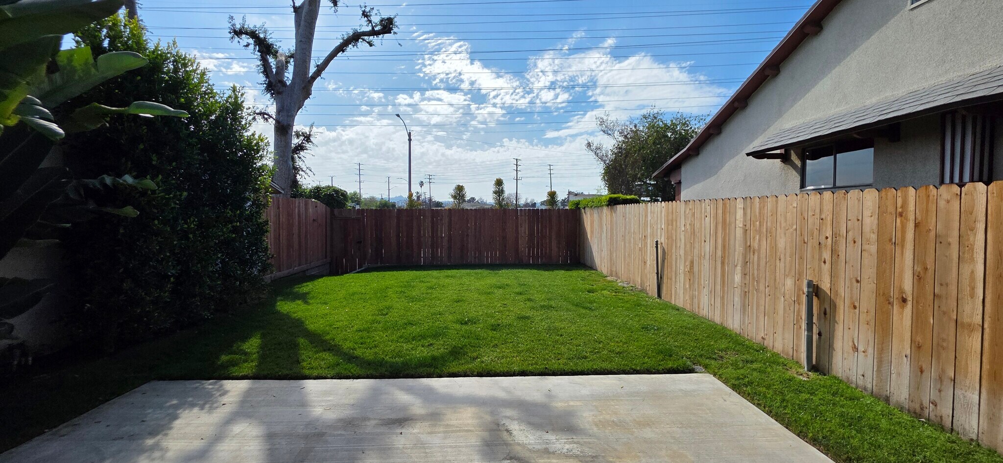 Building Photo - 1403 N Rose St