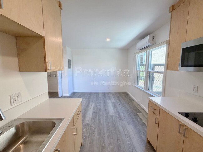 Building Photo - 4239 1/2 West 64th Street