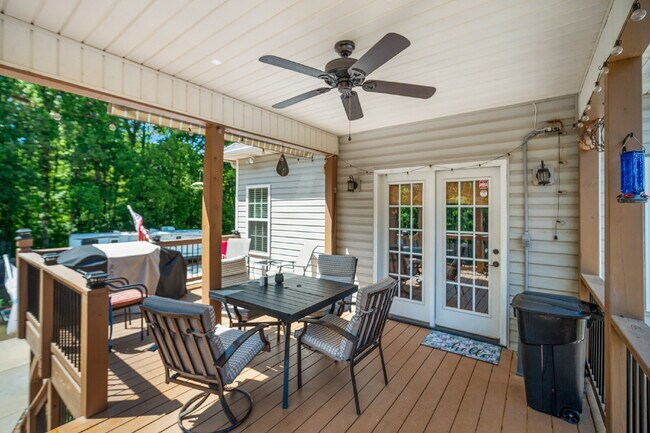 Building Photo - Furnished Pet Friendly Rental in Davie County with Flexible Lease Length!