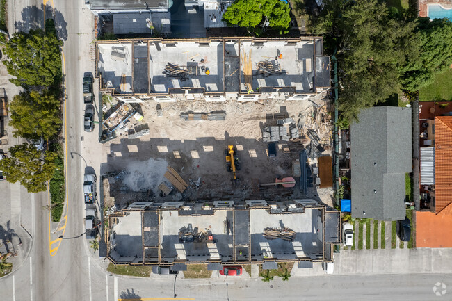 Building Photo - Palm Avenue Apartments