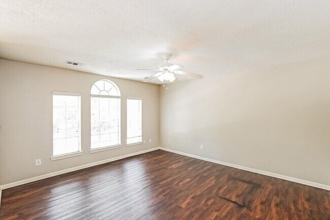 Building Photo - 4606 Serenity Trail