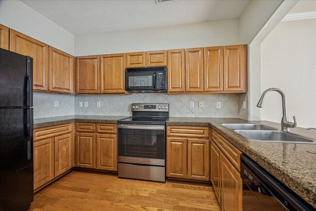 Building Photo - 12707 Boheme Dr