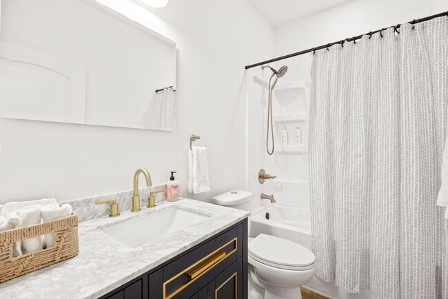 Building Photo - 35 Keystone Ave