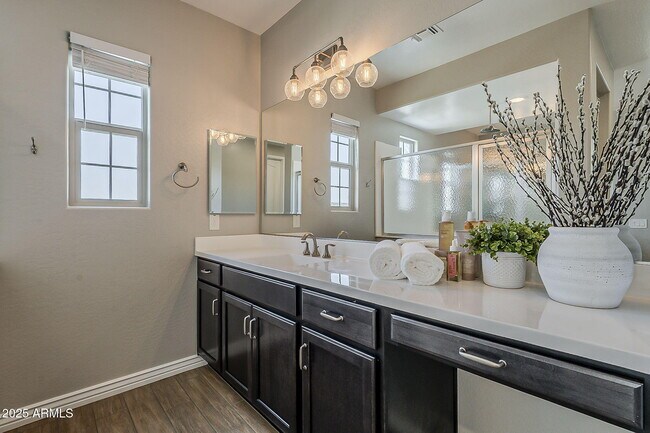 Building Photo - 3310 E Los Gatos Dr