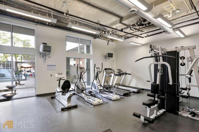 Building Photo - 620 Glen Iris Dr NE