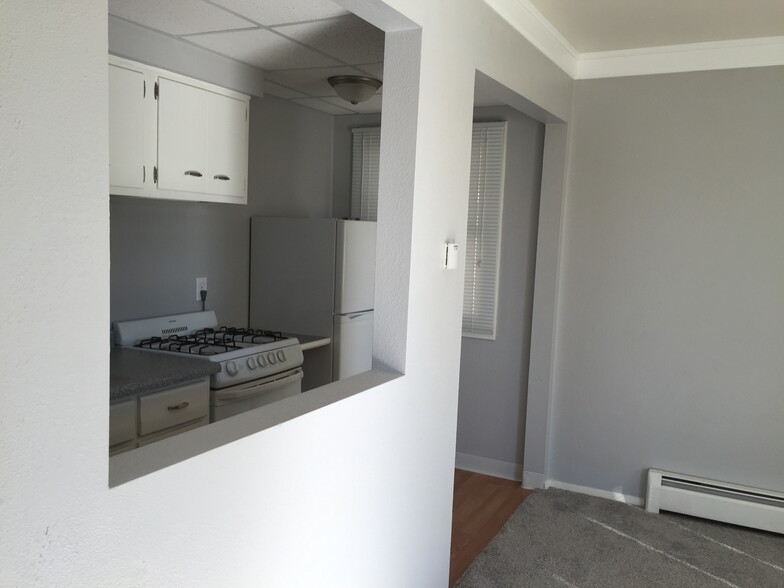 Nice opening for atmosphere and setting for items - 2032 S Oneida St