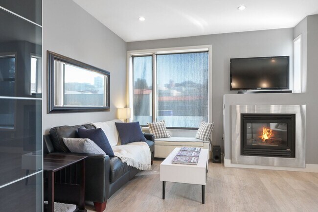 Building Photo - Epic REA/Azari PM:Gorgeous 1 Bed/ 1 Bath C...
