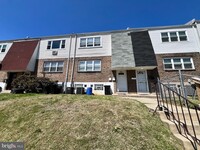 Building Photo - 8828 Cottage St