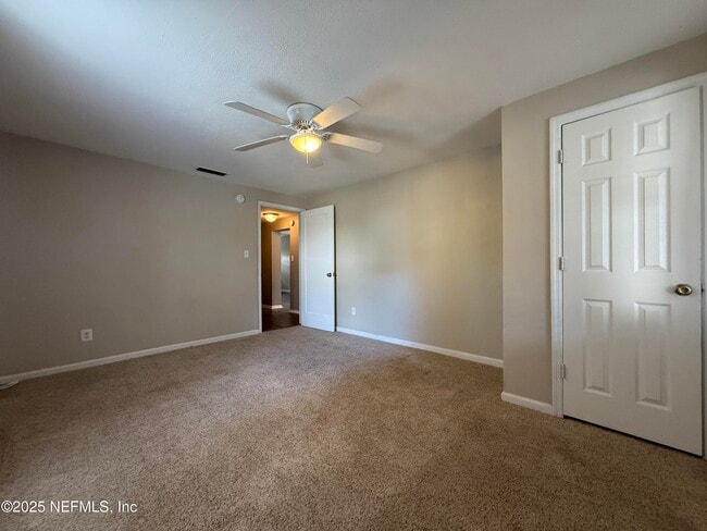 Building Photo - 509 Live Oak St