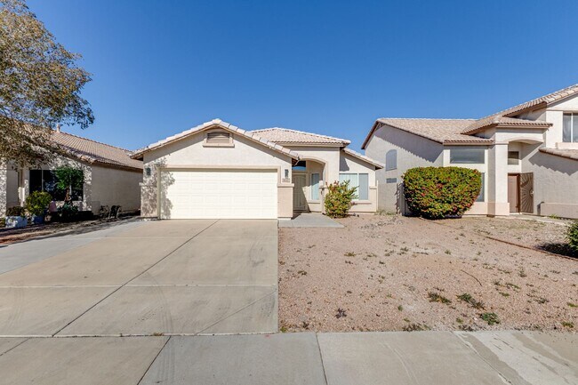 Building Photo - Charming 4-Bedroom Peoria Home with Private Pool – Great Location!