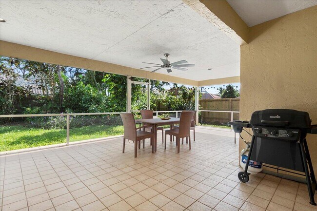 Building Photo - 13557 Northumberland Cir