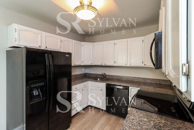 Building Photo - Updated 3BR home in Crownsville available now!