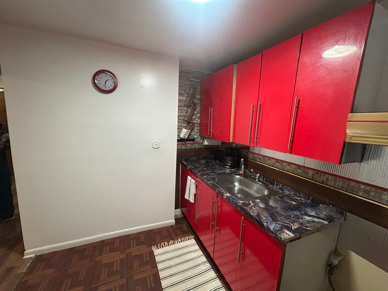 Building Photo - 5062 69th St