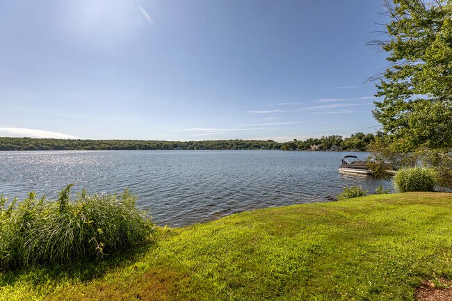 Building Photo - 300 Bantam Lake Rd