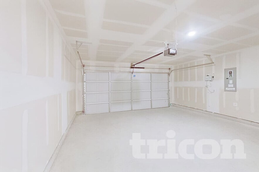 Building Photo - 1637 Baugh St