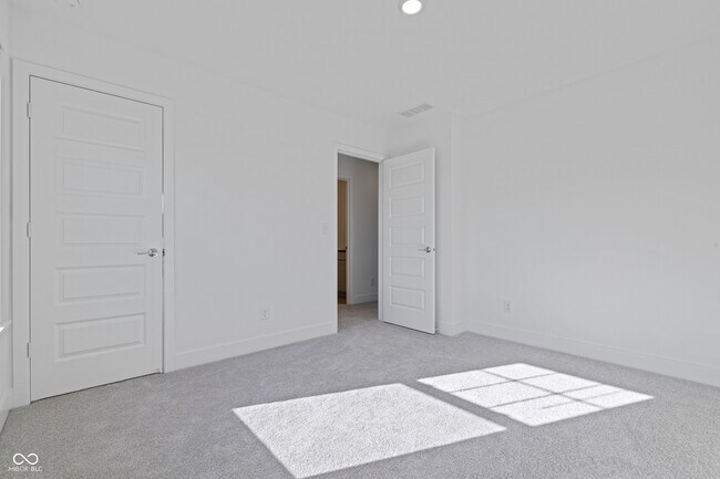 Building Photo - 15440 Cardonia Rd